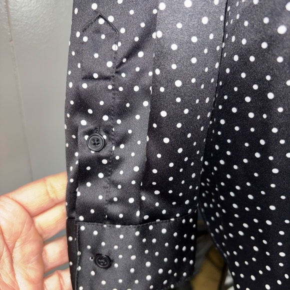 Gloria Vanderbilt Black and White Polka Dot women’s Shirt. - Picture 7 of 16
